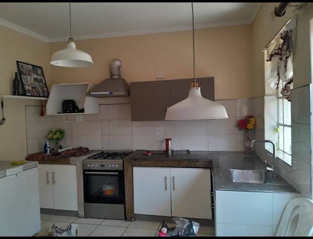 5 BEDROOM HOUSE FOR SALE IN TROYEVILLE